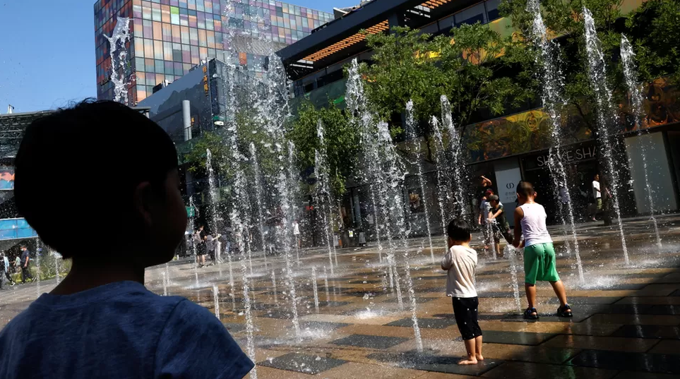 Beijing rompe récord de temperatura por ola de calor