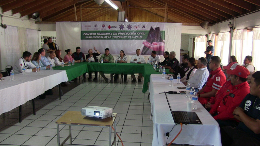Conforman Consejo Municipal de Protección Civil
