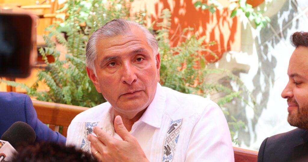 ¿Gobernador priista apoya a Adán Augusto?, se le cuestionó en su visita a Durango