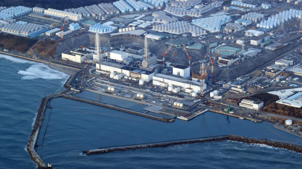 China prohíbe la importación de alimentos de Japón por el agua contaminada de Fukushima