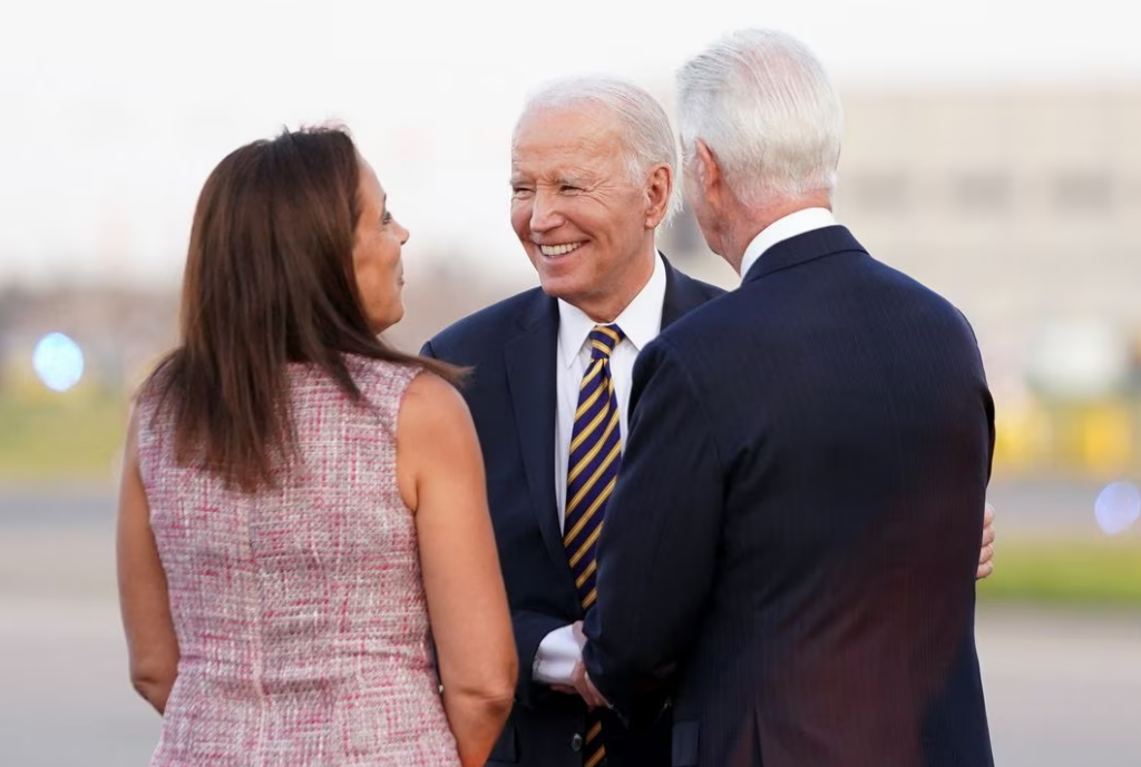 Biden da la bienvenida a Finlandia como parte de la OTAN