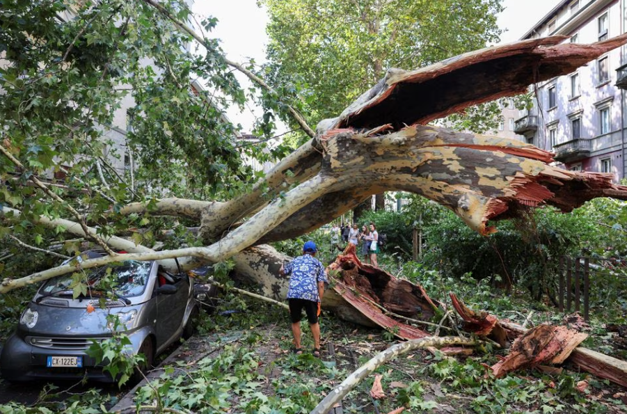Tormenta azota el norte de Italia y deja dos personas muertas