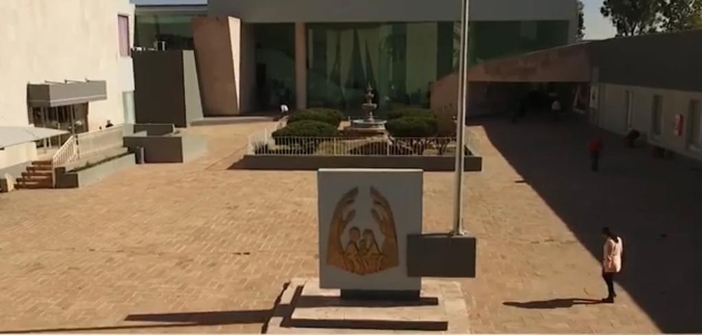 Hospital del ISSSTE está casi para tirarlo, gobernador informa a AMLO