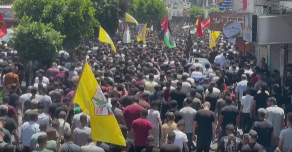 Funerales multitudinarios toman las calles de Jenin tras dos días de combate