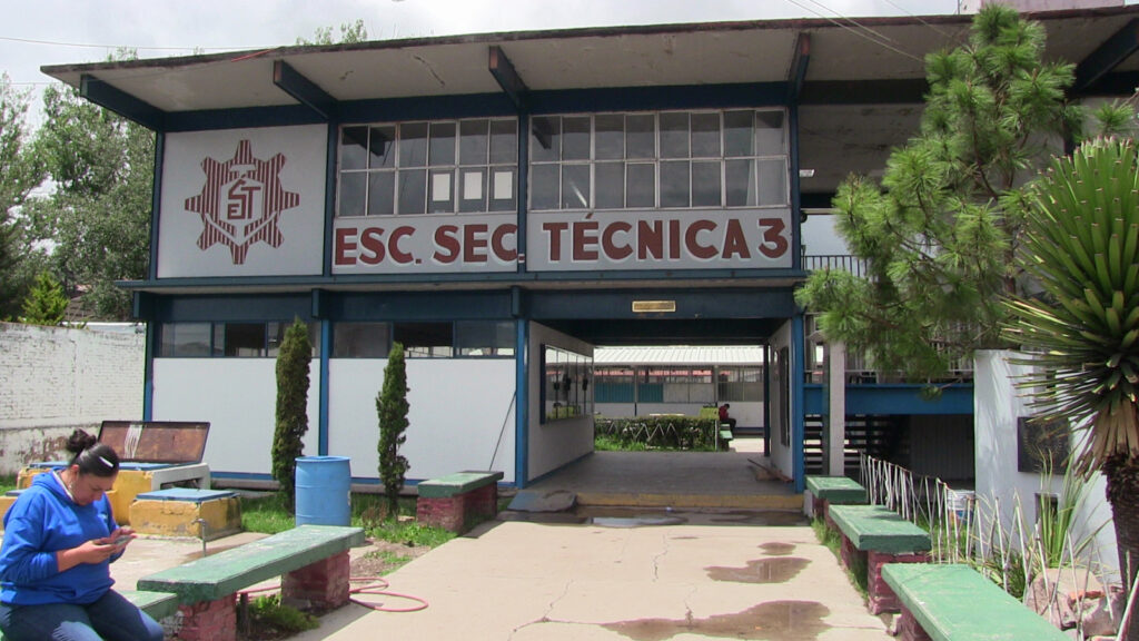 En El Salto uniformes escolares sí tendrán costo