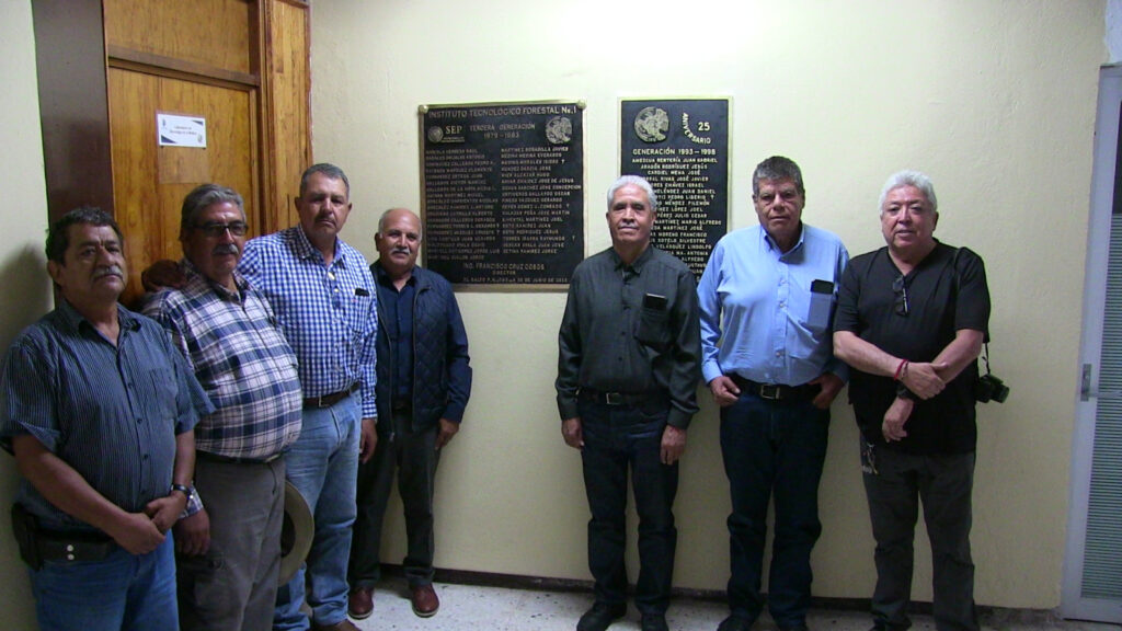 Revelan placa de 40 años de la tercera generación del ITES