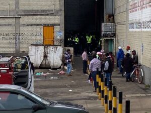 Detienen a 5 presuntos responsables de incendio en Central de Abasto de Toluca