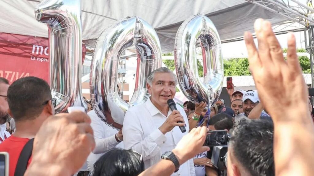 Adán Augusto López ya realizó 100 asambleas informativas