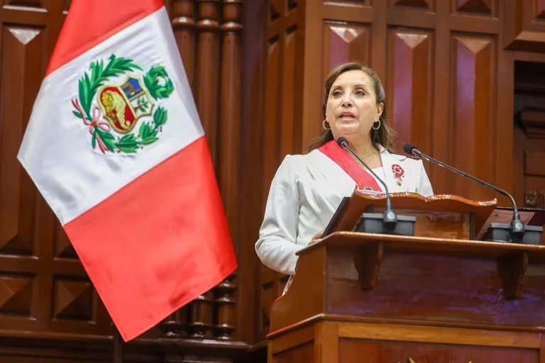 Boluarte pide perdón a familias de personas fallecidas en protestas en Perú