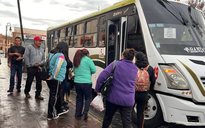Transporte público se debe adaptar a la mujer pero no las podemos aislar: Jorge Mojica