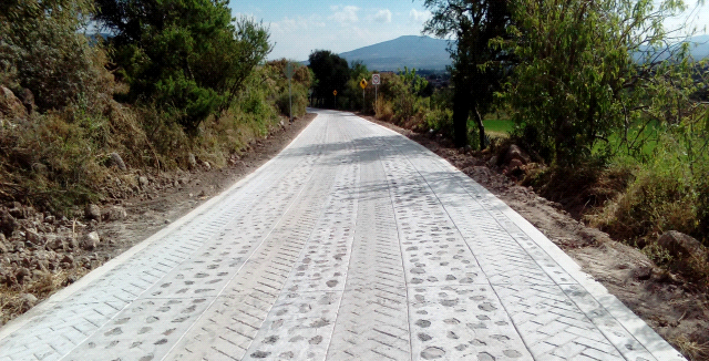 Cumple AMLO a indígenas de Durango, llegaron más de 300 mdp para caminos artesanales