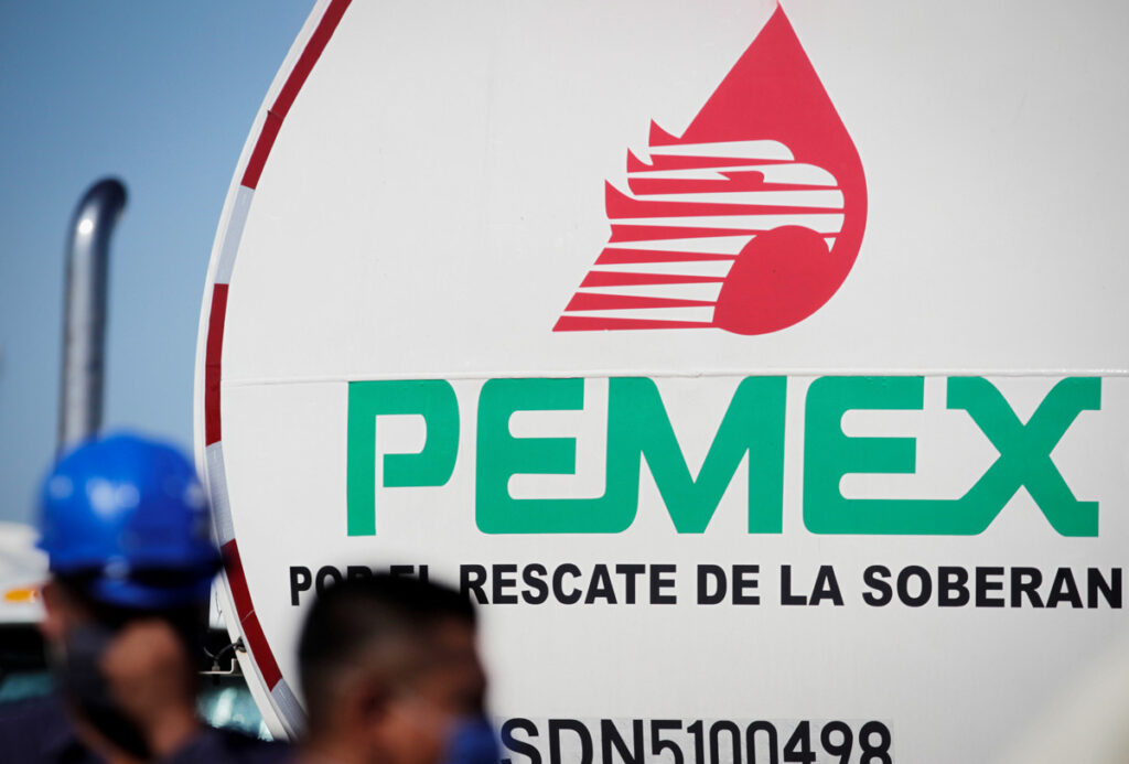 Pemex y Woodside Energy anuncian inversión de más de 7 mil mdd en un campo petrolero