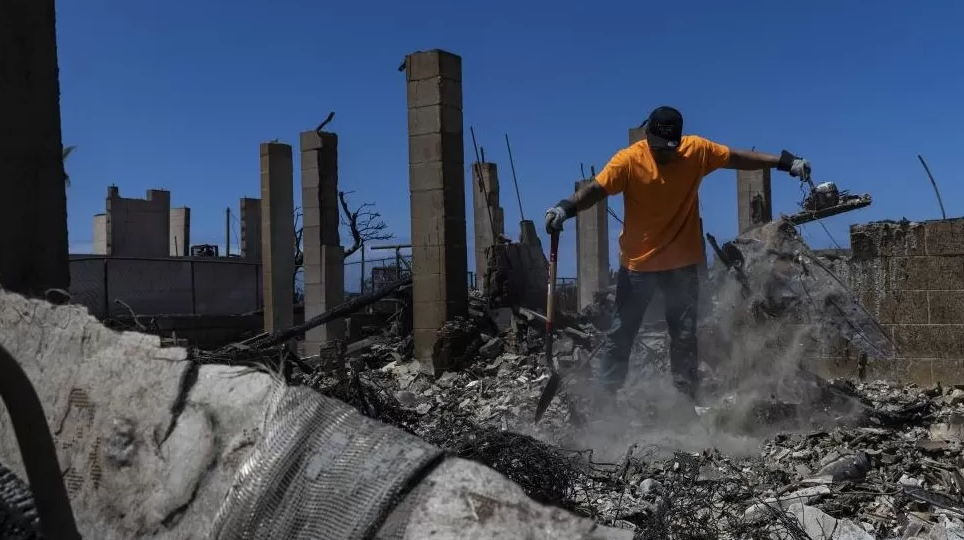 Identificar a todas las víctimas de los incendios en Hawái podría tomar años