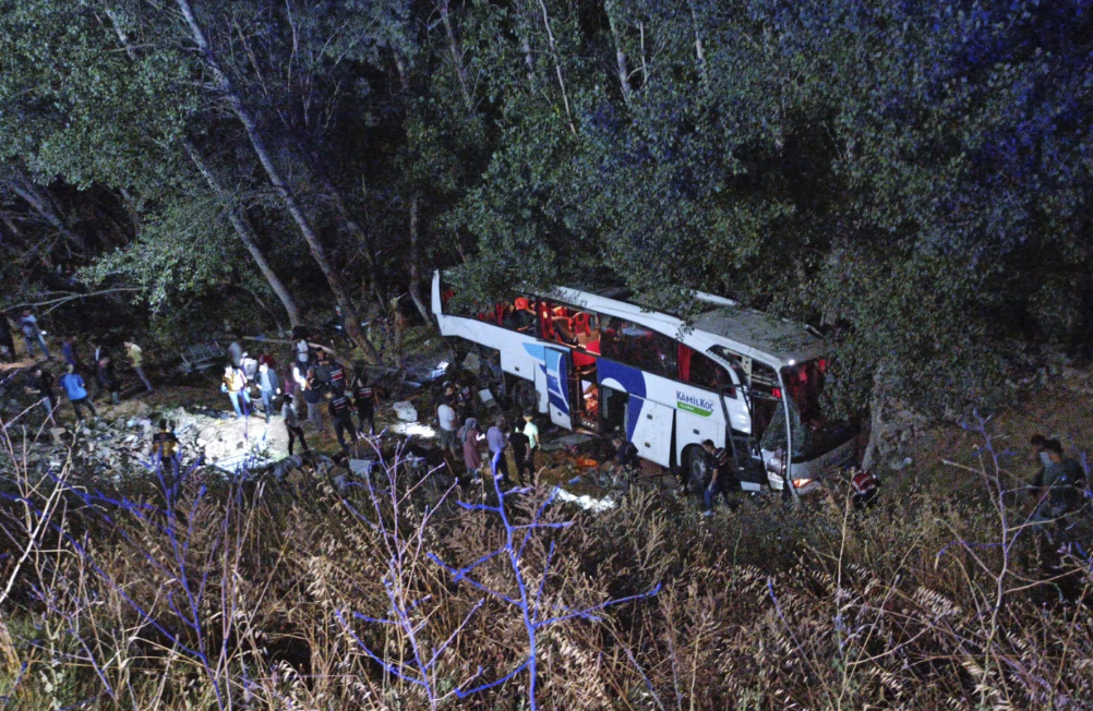 Accidente de autobús en Turquía deja 12 muertos