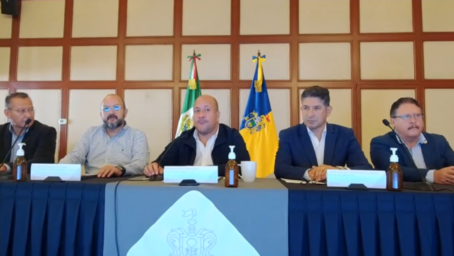Enrique Alfaro anuncia que sí se distribuirán los nuevos libros de texto de la SEP en Jalisco