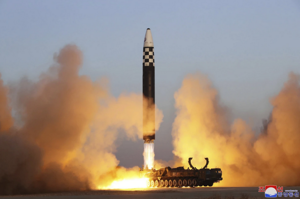 Rusia y Corea del Norte continúan con sus negociaciones para alcanzar un acuerdo sobre armas