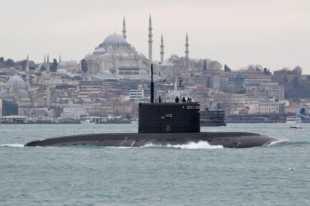 Turquía advierte a Rusia sobre posible escalada de tensiones en el Mar Negro