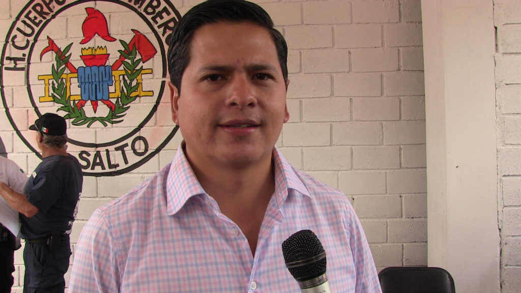 Buscarán apoyo económico para bomberos voluntarios
