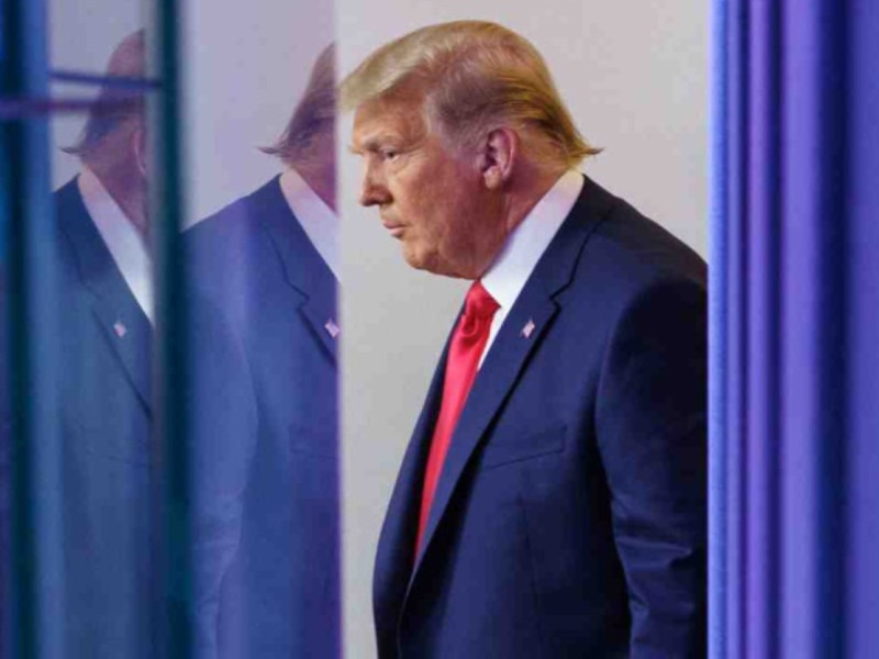 Trump se entrega a las autoridades en cárcel de Georgia