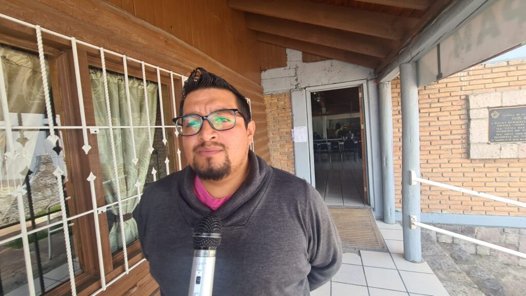 Primera reunión del club por la paz