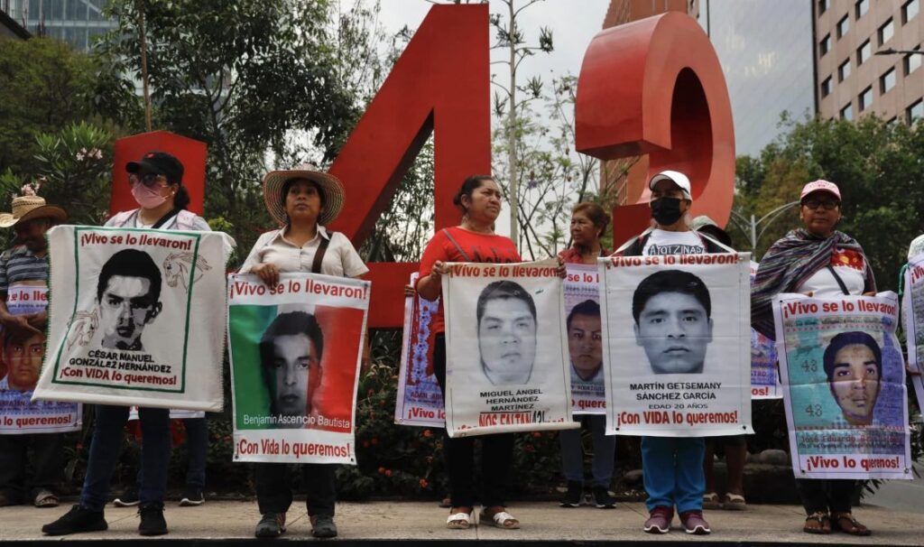 New York Times exhibe colaboración entre Cárteles y Gobierno en Caso Ayotzinapa