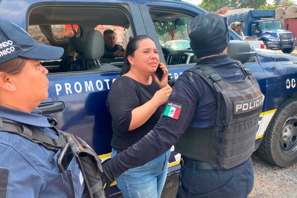 Policías de Morelos agreden a la periodista Estrella Pedroza