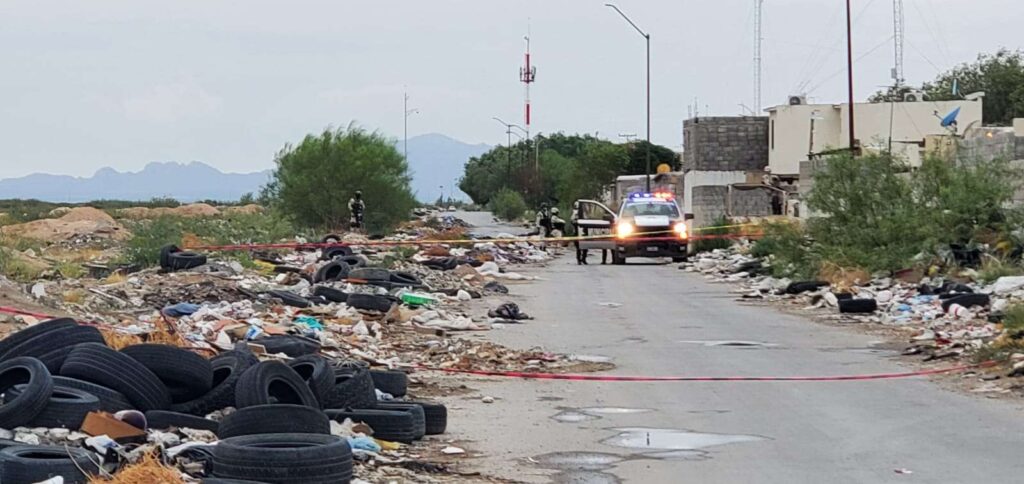 Hallaron el segundo encobijado del día en un basurero clandestino de Juárez