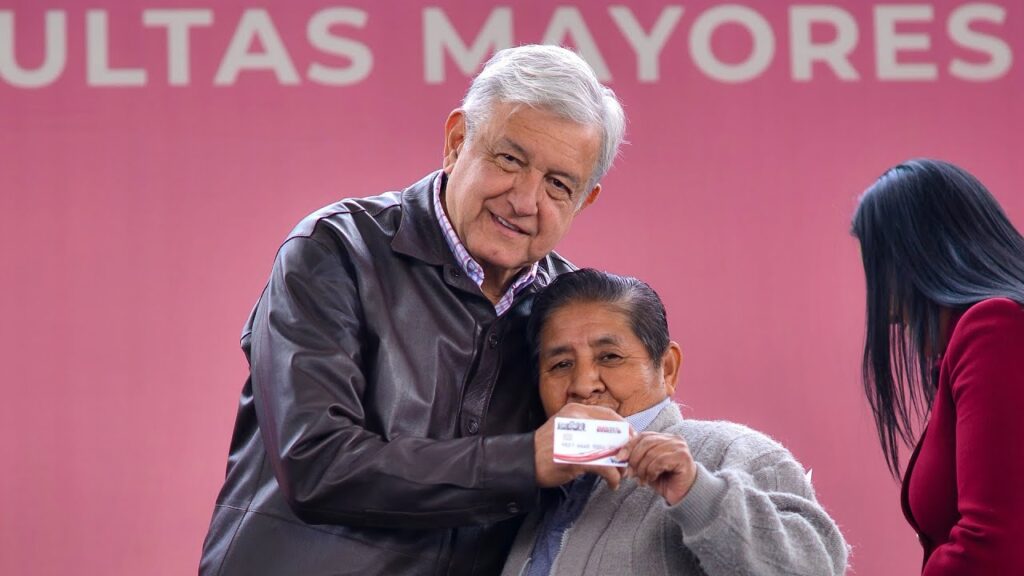 Gobierno de AMLO prevé gastar casi 2 millones de pesos para pensiones en 2024