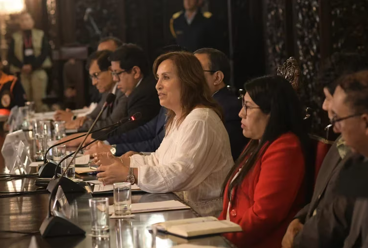 Fiscalía de Perú citará a ministros de Boluarte para declarar en su contra