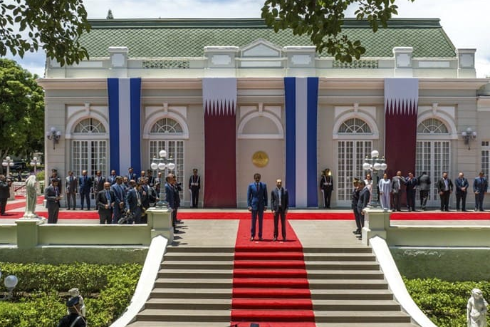 Nayib Bukele recibe en El Salvador al emir de Catar