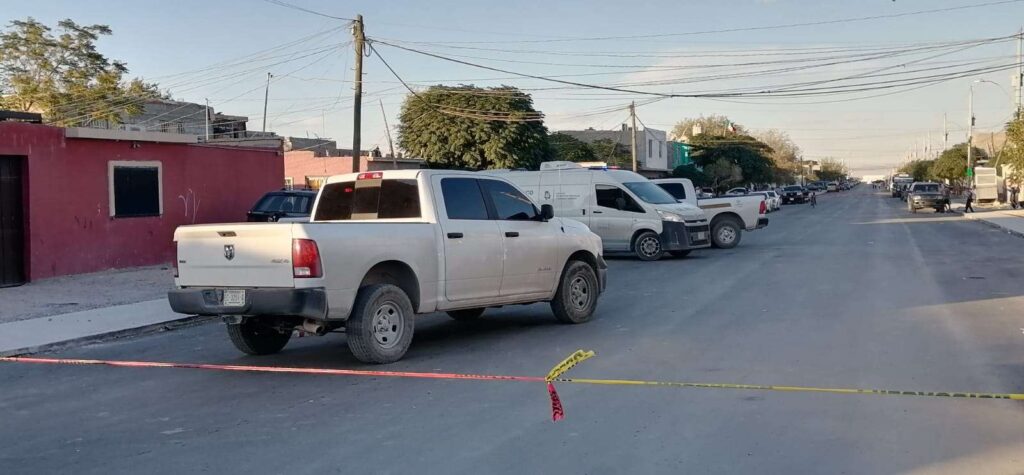 Lo atacan a balazos y dejan sin vida en plena vía pública de Juárez; está sin identificar