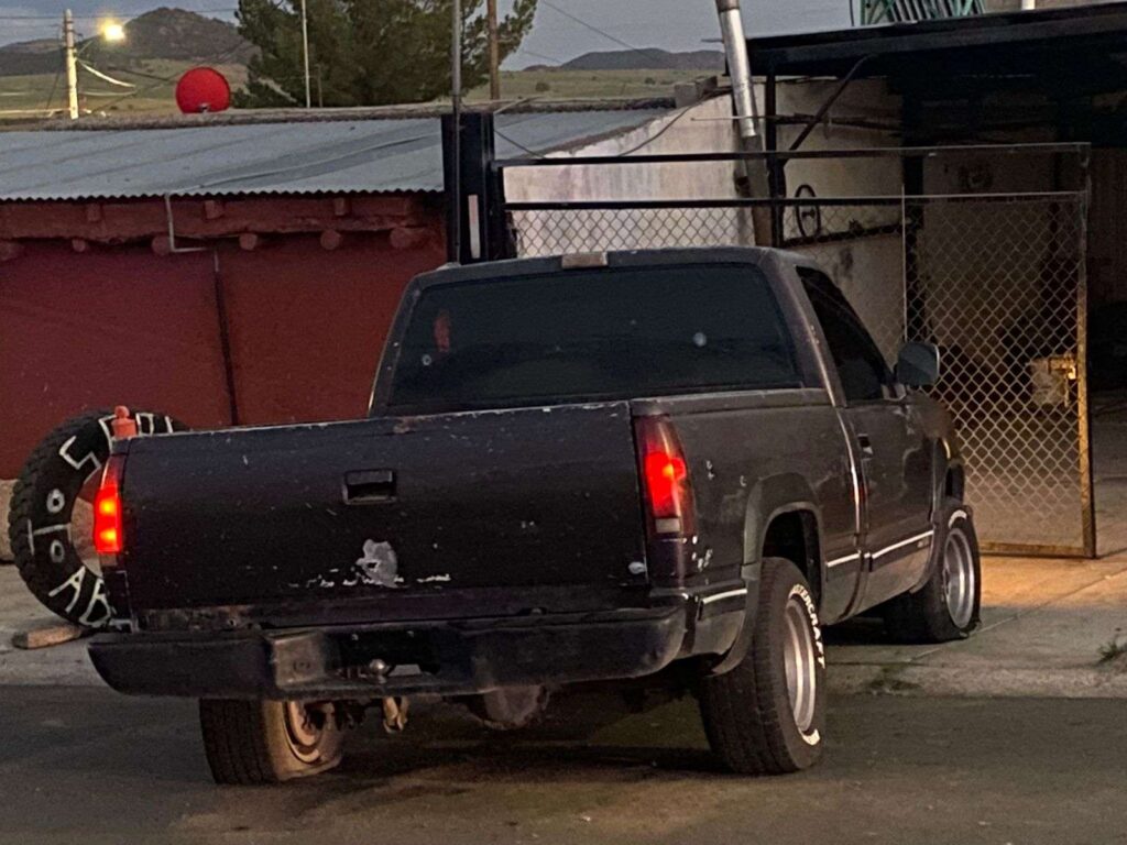 Lo atacan a balazos cuando llegaba a un desponchado en Anáhuac; resultó lesionado