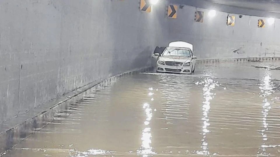 Enfermera y paciente mueren ahogados por inundaciones en Guadalajara