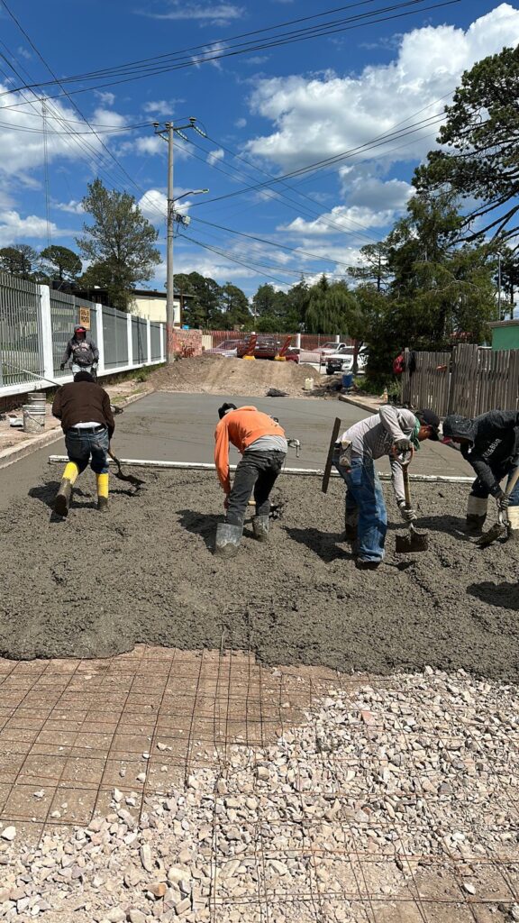 Cierran calle lobos por pavimentación