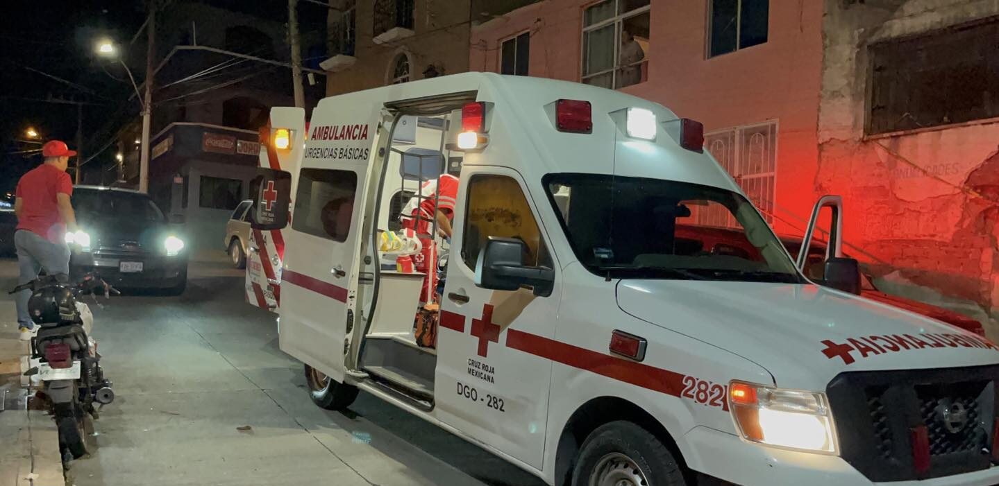 Motociclista termina lesionado por choque en el centro de Santiago