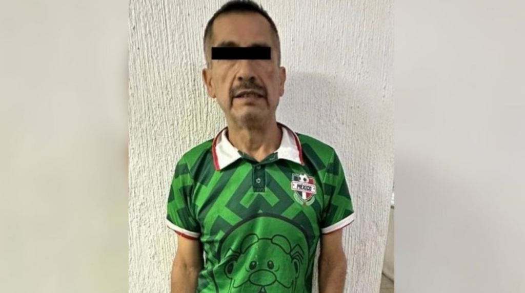 Arrestan a sujeto que jalaba un perro amarrado al remolque de una camioneta
