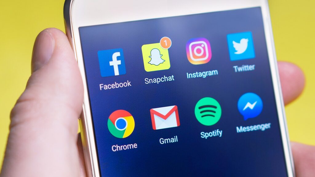 Profeco e IFT piden suspender bloqueos a celulares del ‘mercado gris’