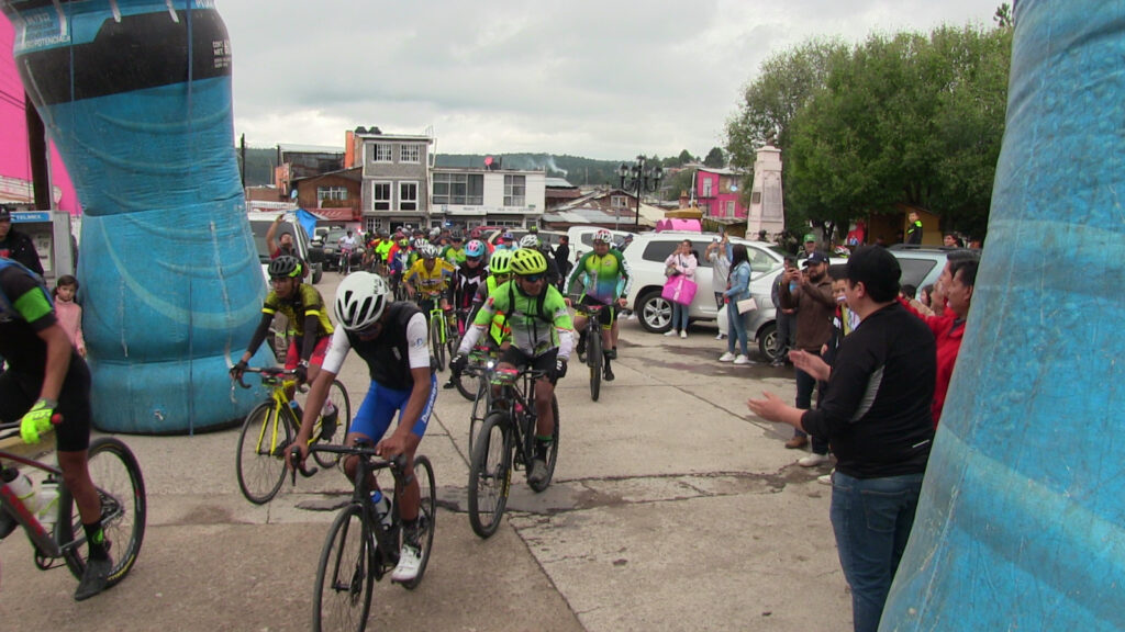 Inicia ruta ciclista El Salto- Mazatlán