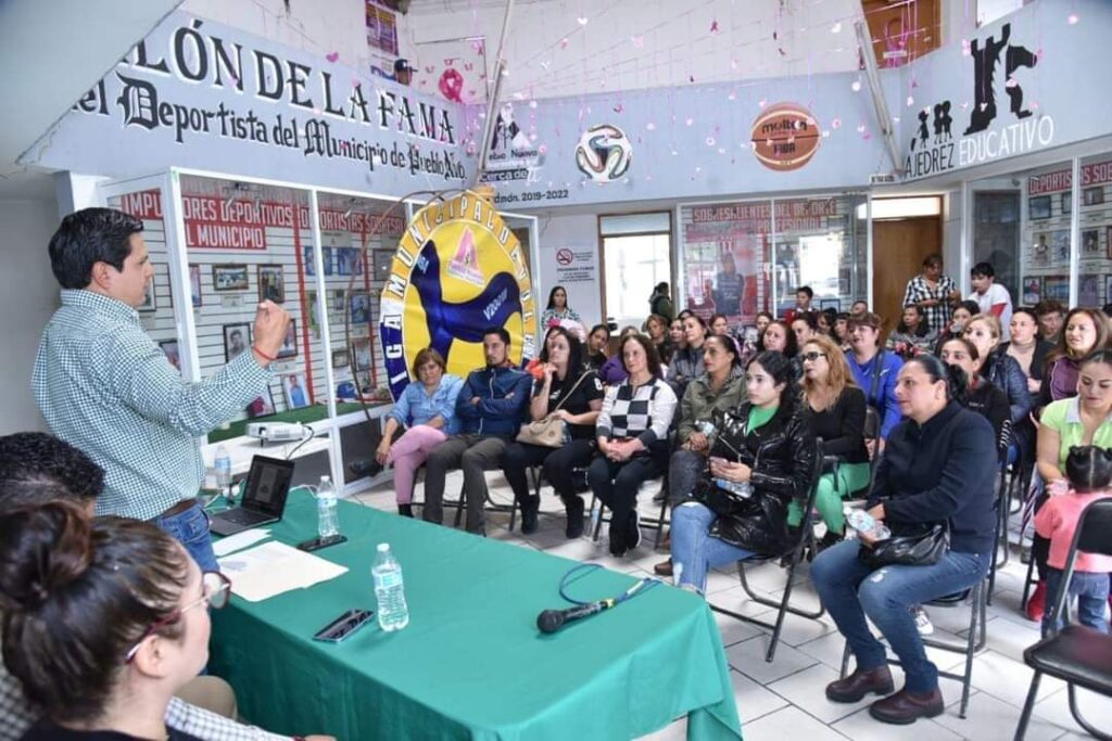 Se reúnen con deportistas para analizar obras deportivas