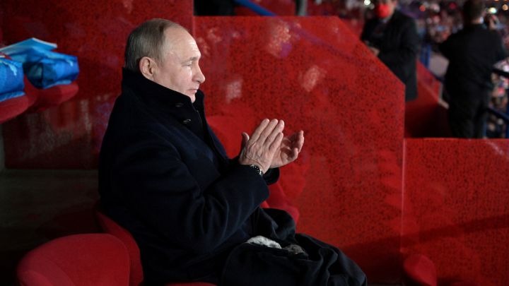 Kremlin afirma que Putin no tiene quién le compita en elecciones presidenciales 