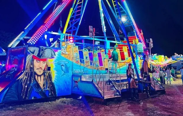 Juego mecánico falla y deja dos personas lesionadas en Feria de Córdoba, Veracruz
