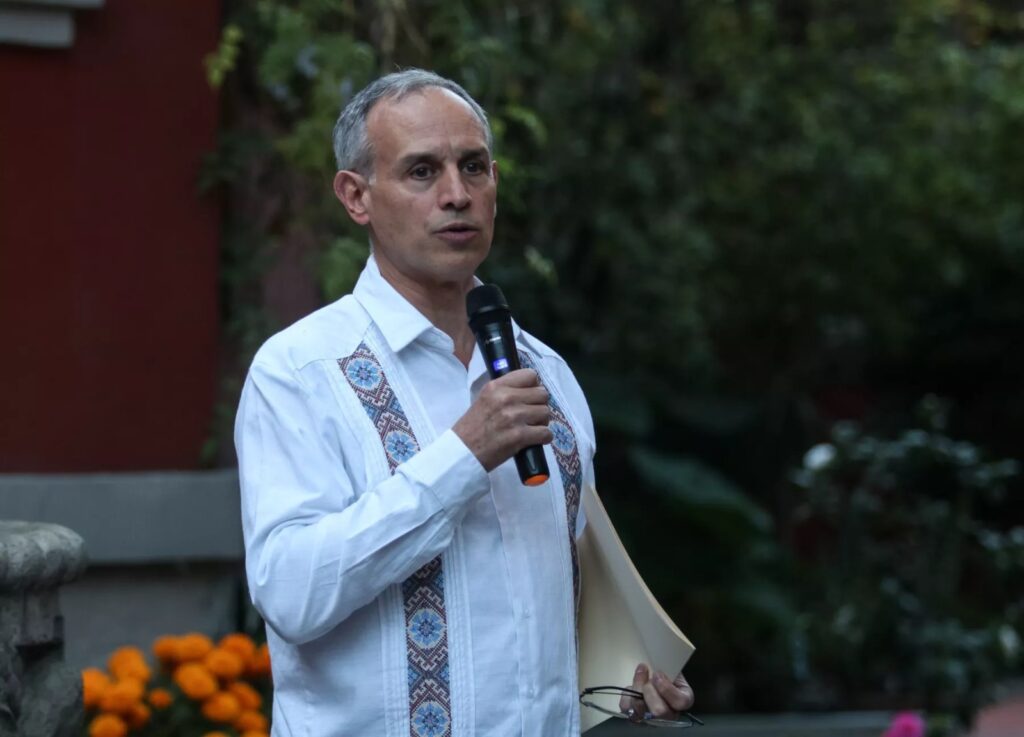 López-Gatell pide a Morena nueva encuesta para definir candidatura en CDMX