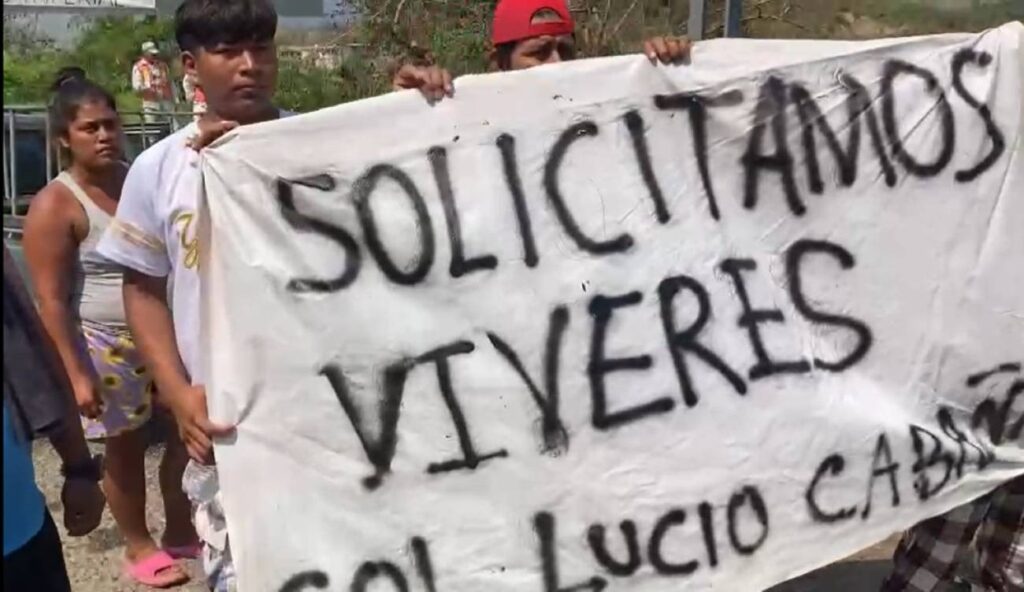 Familias de Acapulco reportan saqueos en casas