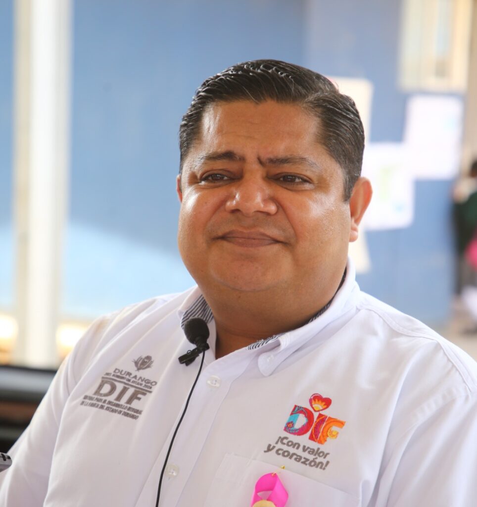 Prótesis dentales se colocarán a los 1,500 beneficiarios; doctor Montoya aclara dudas