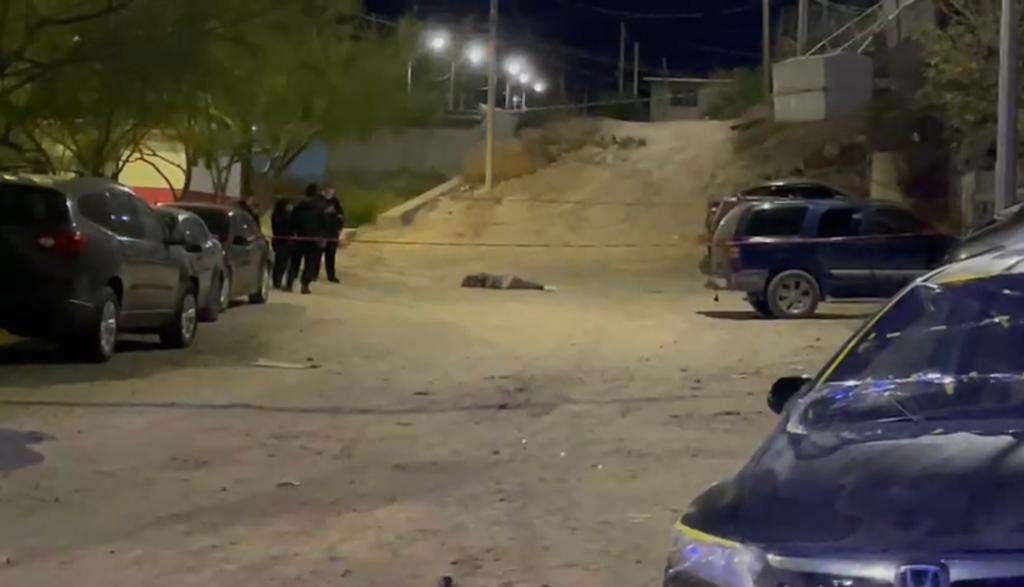 Localizan el cuerpo de una mujer sin vida en plena calle 