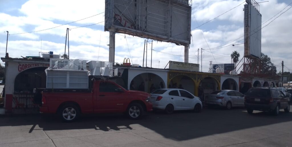 Comerciantes de la Central Camionera denuncian intimidación para reubicarlos