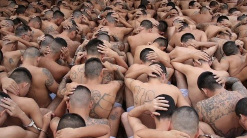 Despenalizan la difusión de mensajes de pandillas en El Salvador