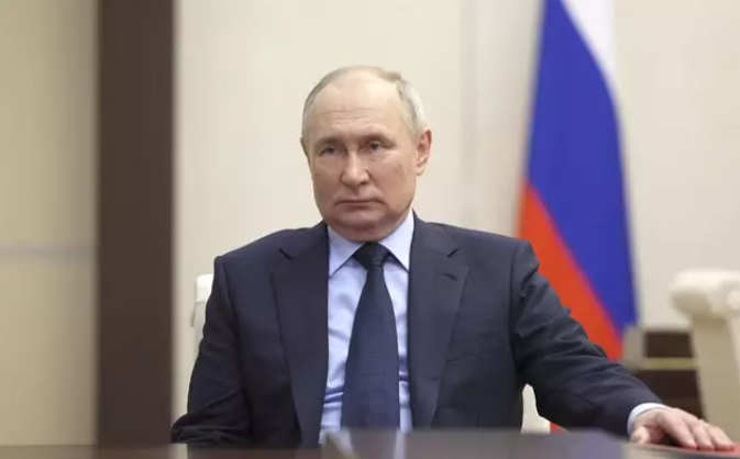 Putin acusa a Ucrania de vender armas a grupos terroristas