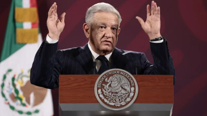 AMLO condena la censura a la cuenta en X de Vicente Fox