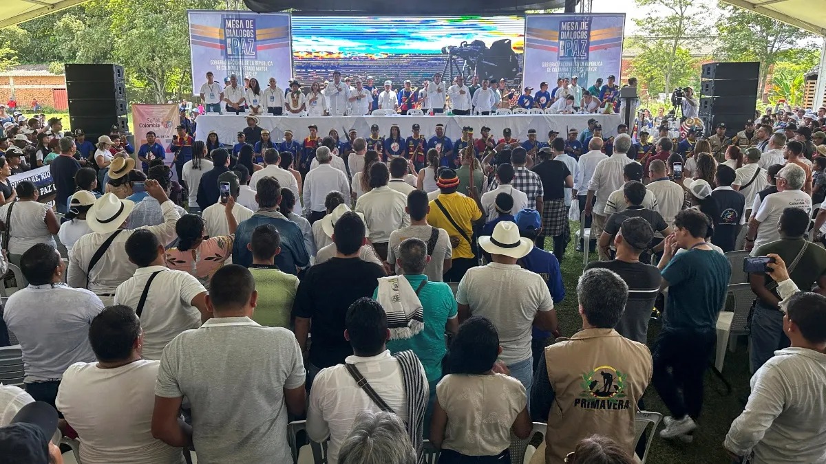 Negociaciones de paz en Colombia están detenidas por disidentes de FARC